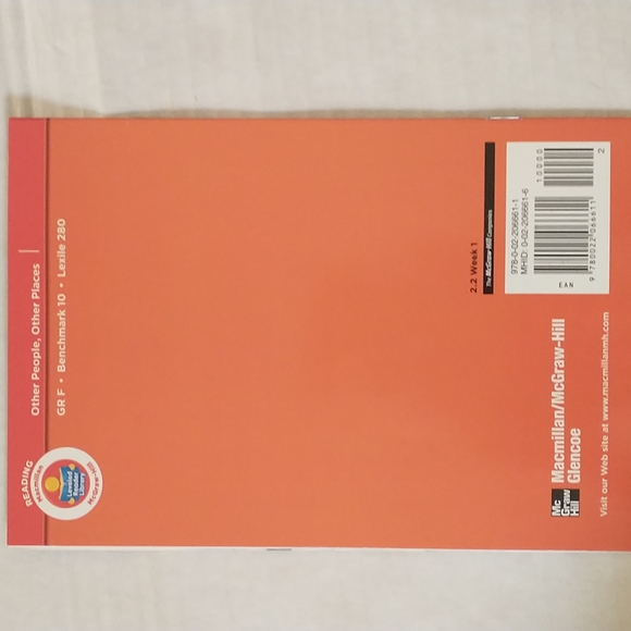 bundle of 3 realistic fiction early literacy books, paperback - Picture 11 of 13